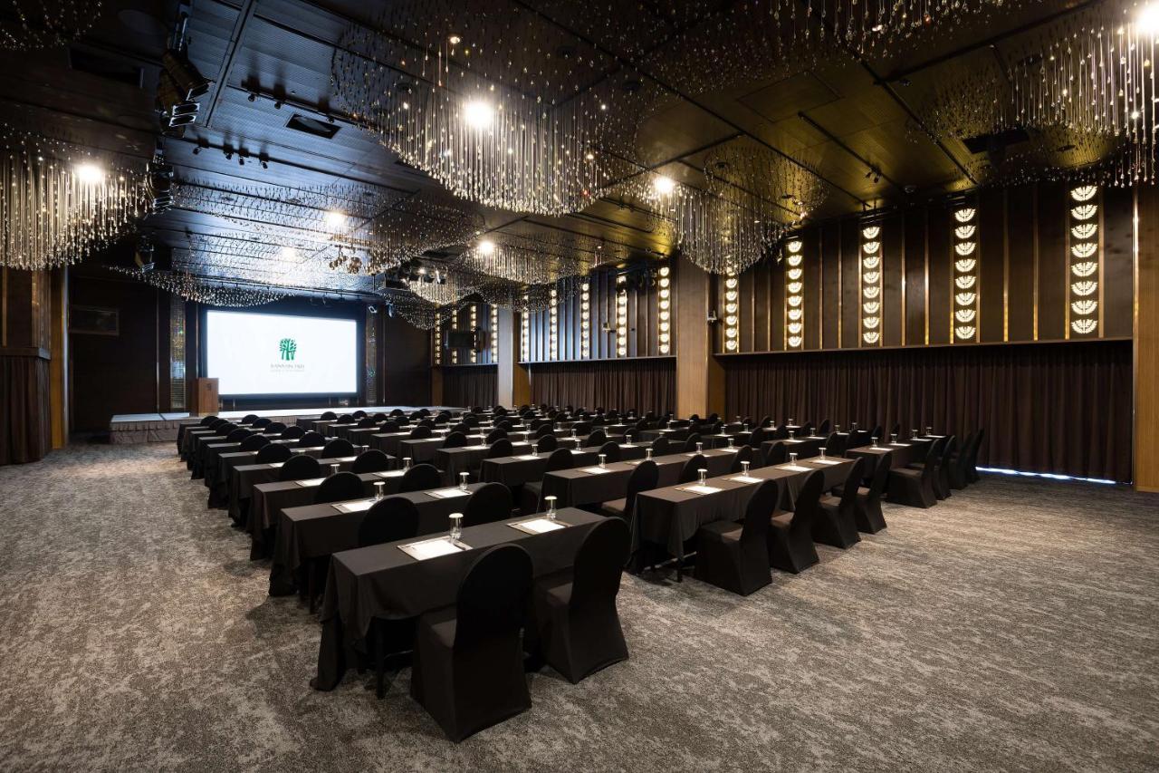 Banyan Tree Club & Hotel 5*